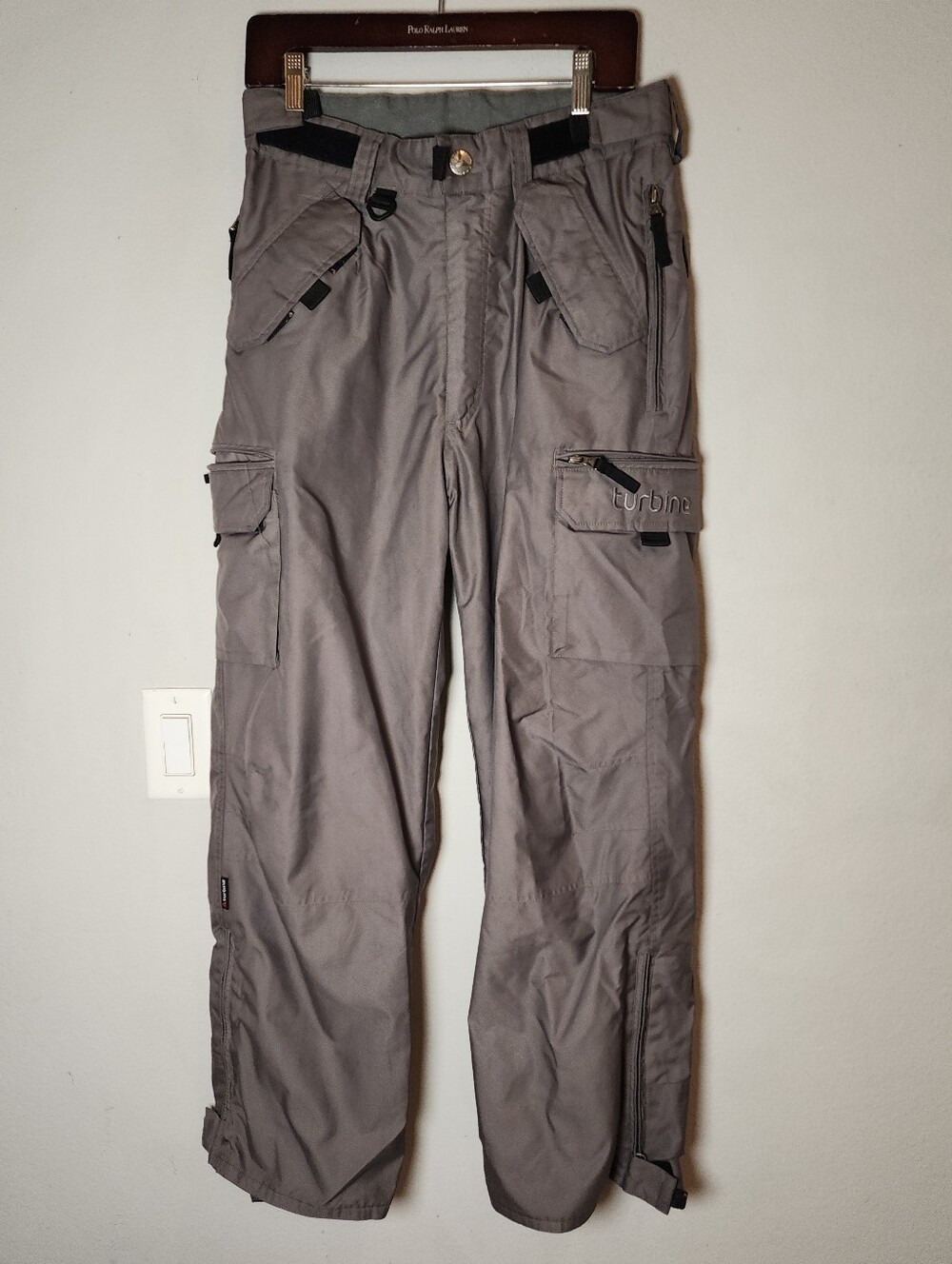 Turbine FDGB Grey Snow Pants 8 Pockets Side Vents Mens Size Small Snowbaord Ski